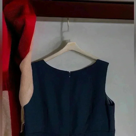 Kasper NEW W Tags Size 14  Black Sleeveless Sheath Dress With Back-Zip Close - Picture 4 of 6